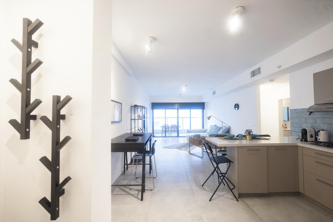 Luxury 2 Bedrooms Rothschild + Balcony *