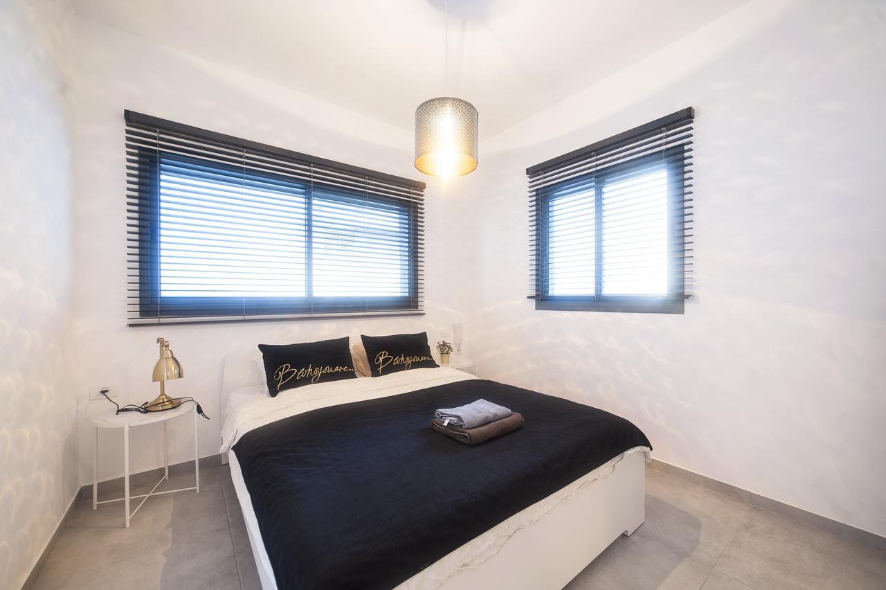 Luxury 2 Bedrooms Rothschild + Balcony *