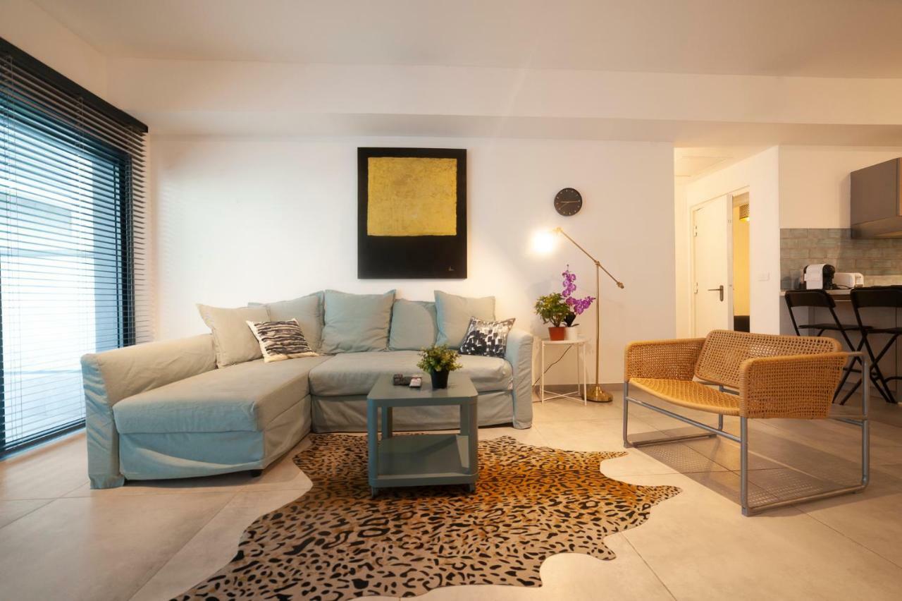 Luxury 2 Bedrooms Rothschild + Balcony