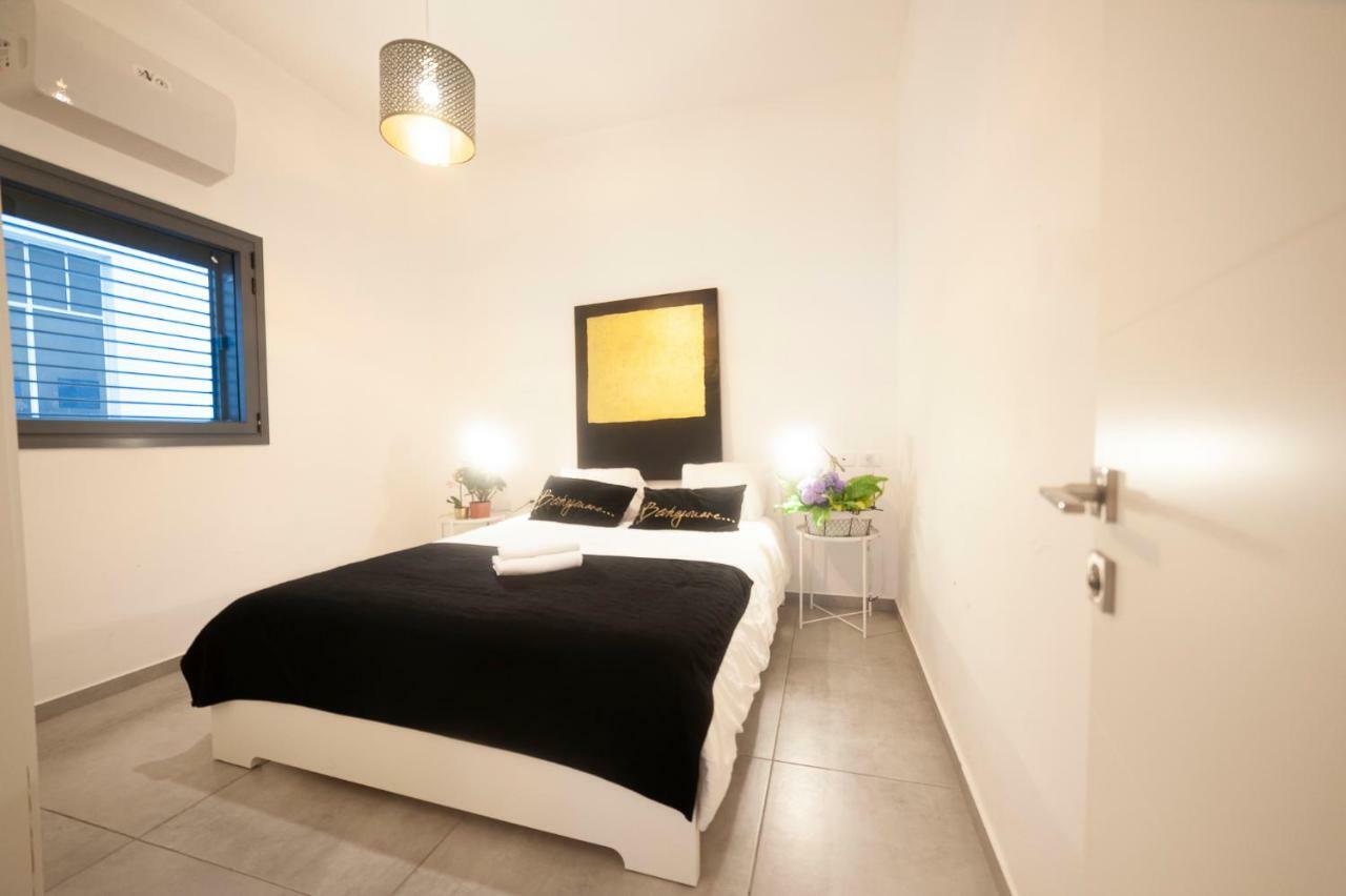 Luxury 2 Bedrooms Rothschild + Balcony *
